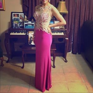Prom dress / evening gown